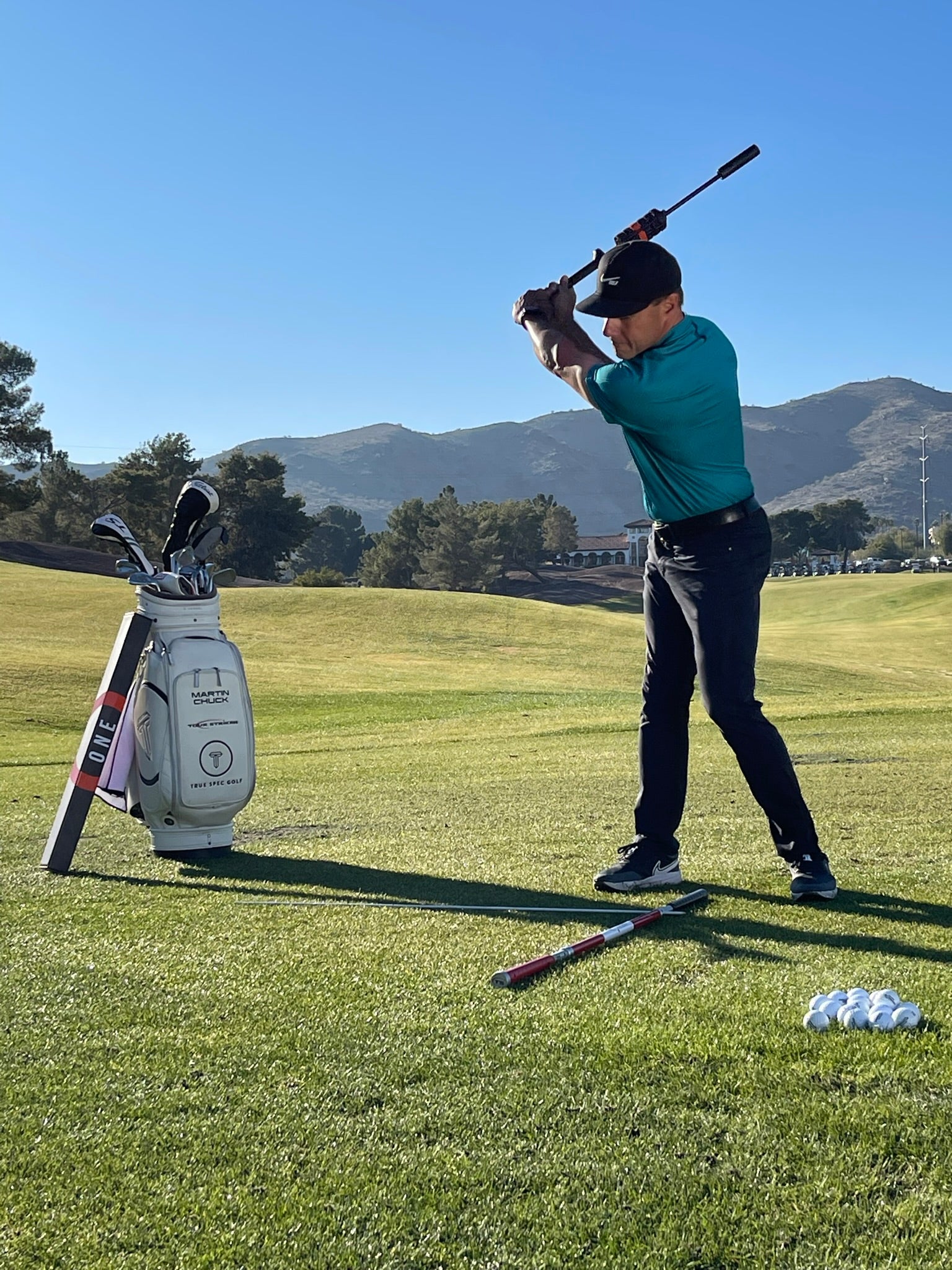 Golf Swing Trainer: the ONE club – ONECLUBTRAINER